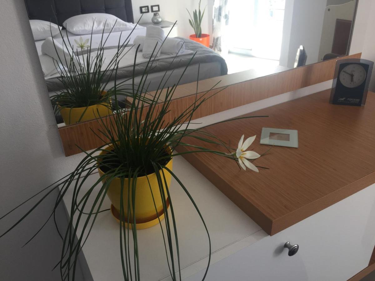 Guest'S Apartament Pogradaş Dış mekan fotoğraf